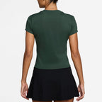 Nike Women's NikeCourt Dri-FIT Advantage Tennis Shirt