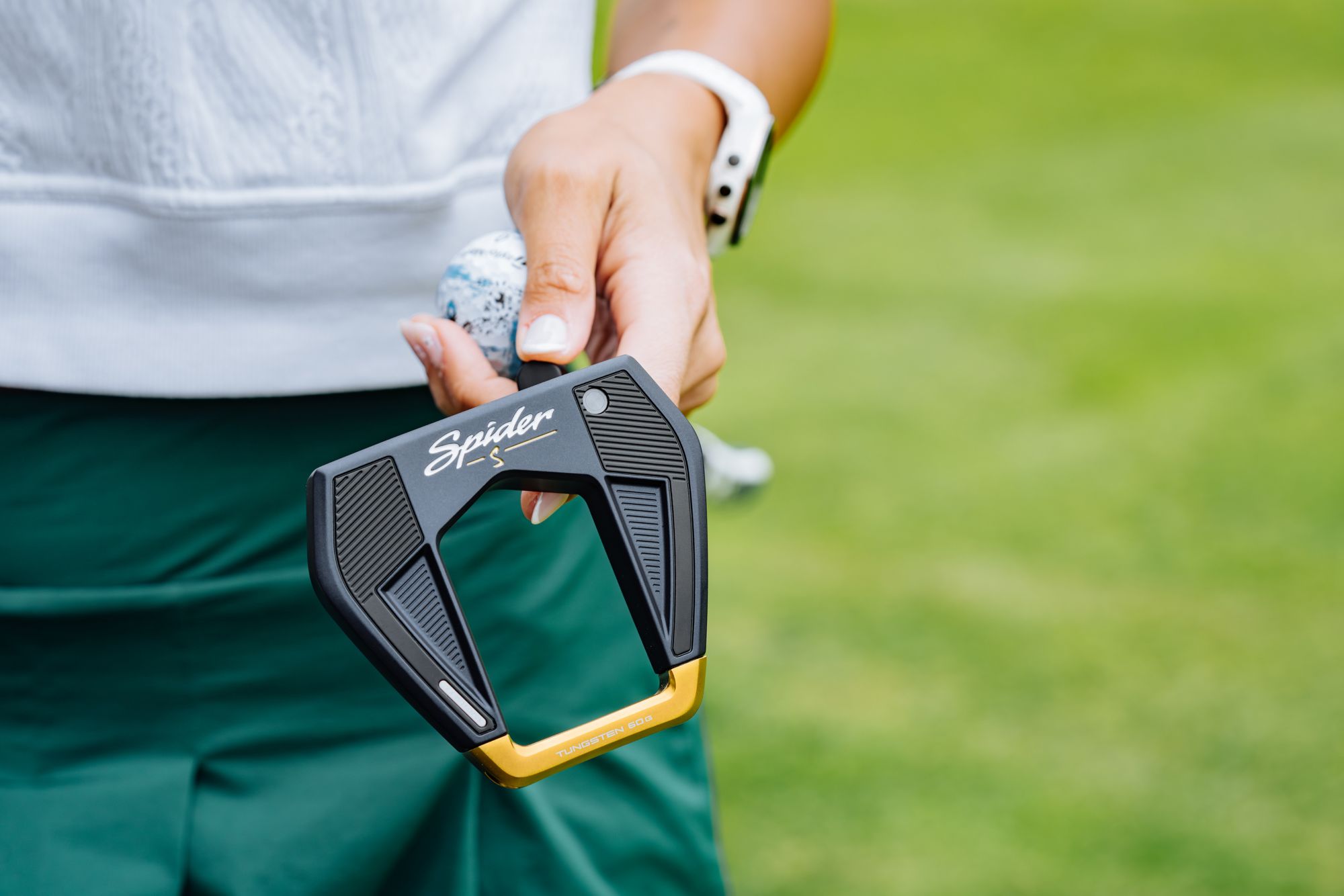 TaylorMade Women's Kalea Gold Cart Bag 10-Piece Complete Set